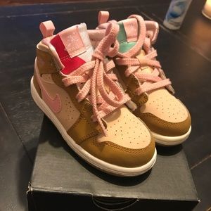 Air Jordan 1 kids shoes
